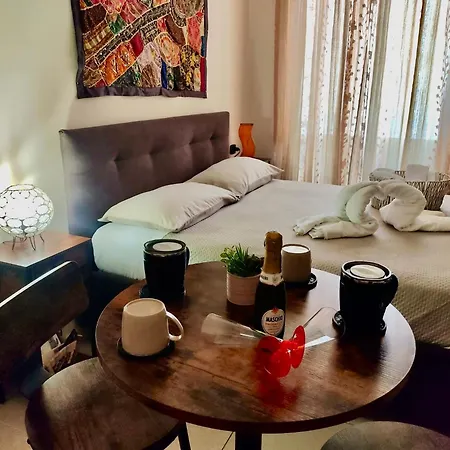 Anemori Centro 4* Neapol