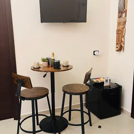 Anemori Centro 4* Neapol